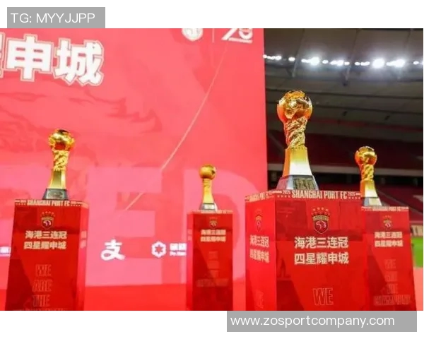 徐根宝寄语海港俱乐部助力国家队培养优秀球员共同迈向世界杯梦想 徐根宝寄语海港俱乐部助力国家队培养优秀球员共同迈向世界杯梦想